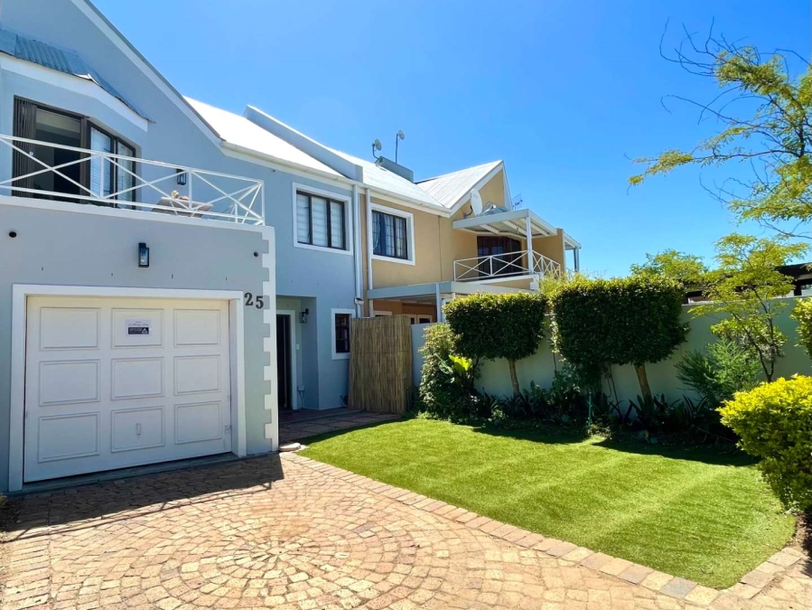 To Let 3 Bedroom Property for Rent in Paradyskloof Western Cape